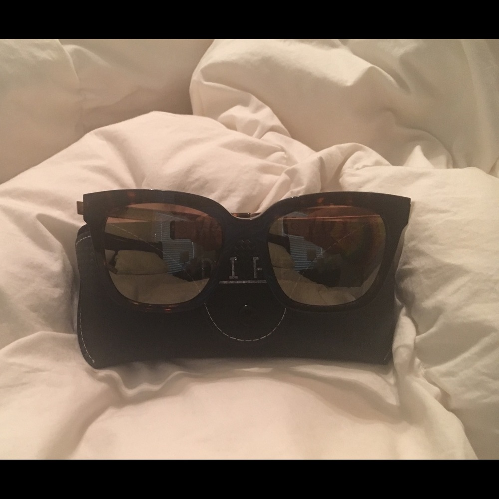 Diff Sunglasses - image 2